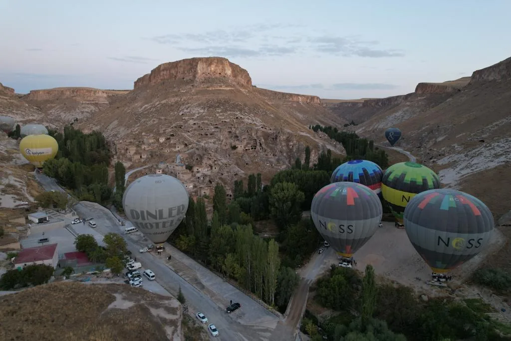 SOĞANLI VADİSİ SICAK HAVA BALON TURU (KONFORLU UÇUŞ)